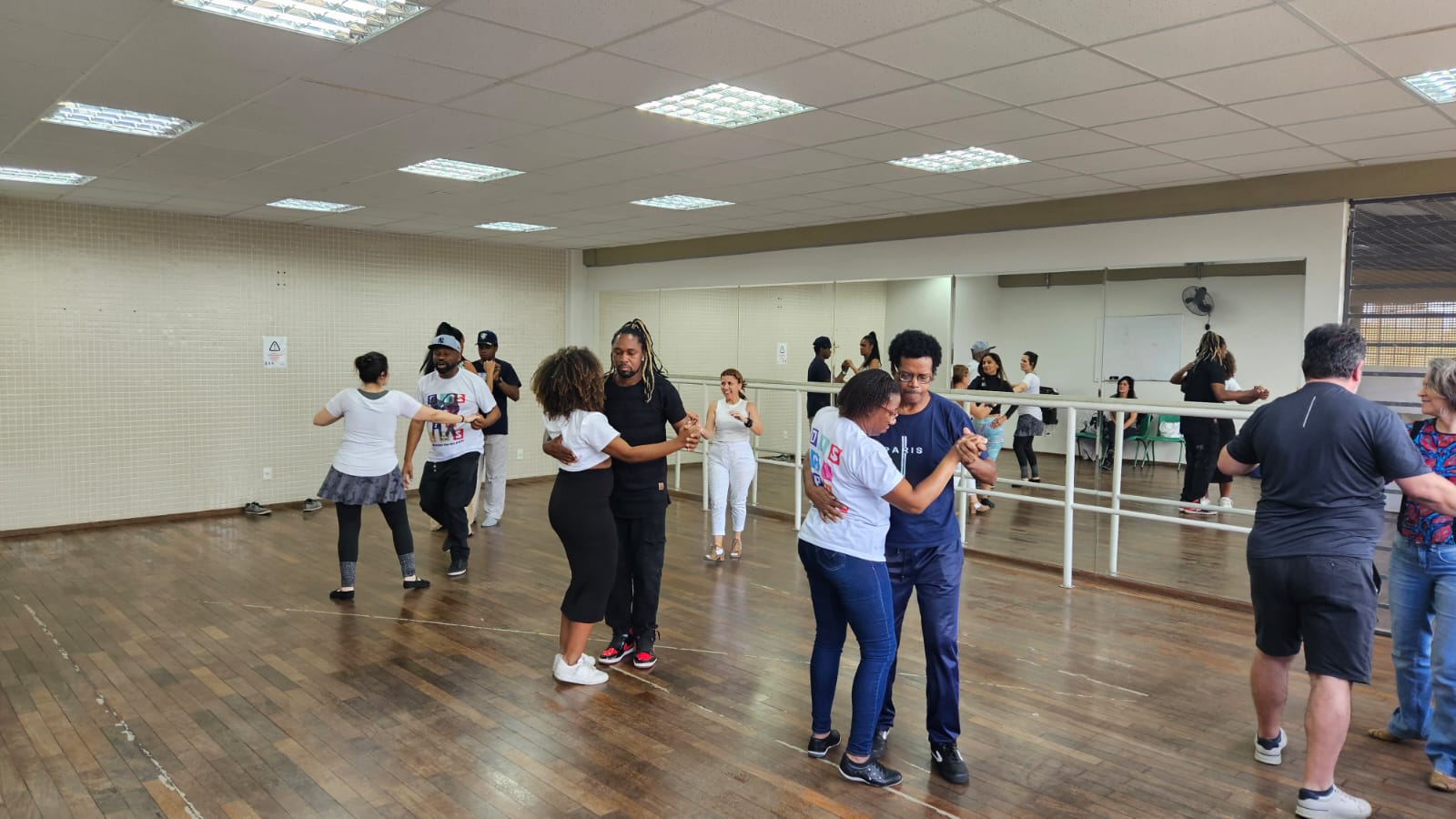 DanÇa De SalÃo ForrÓ (2)