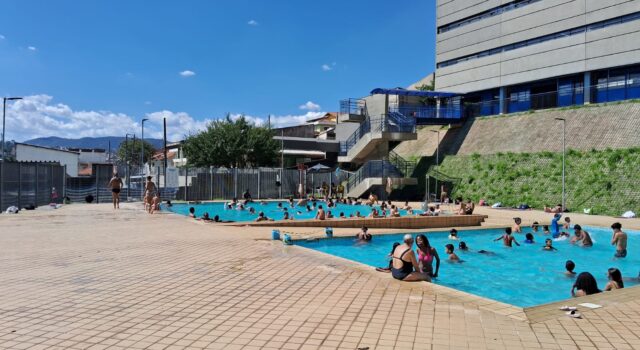 Freguesia 14h. Piscinas Externas 0103 (1)