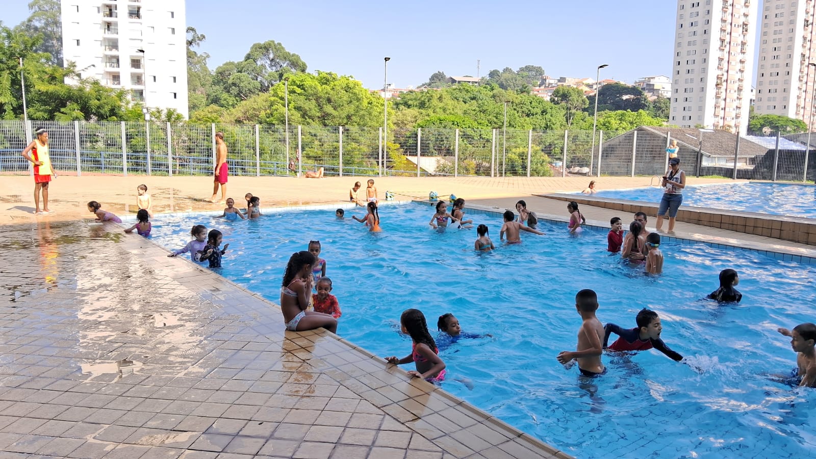 Freguesia 9h. Piscinas Externas Plinio Ayrosa70