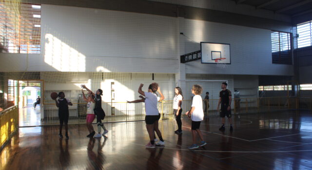 Basquete Feminino